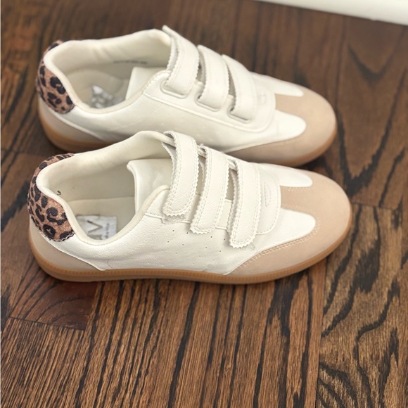 Shoes - Dolce Vita Talia Sneaker